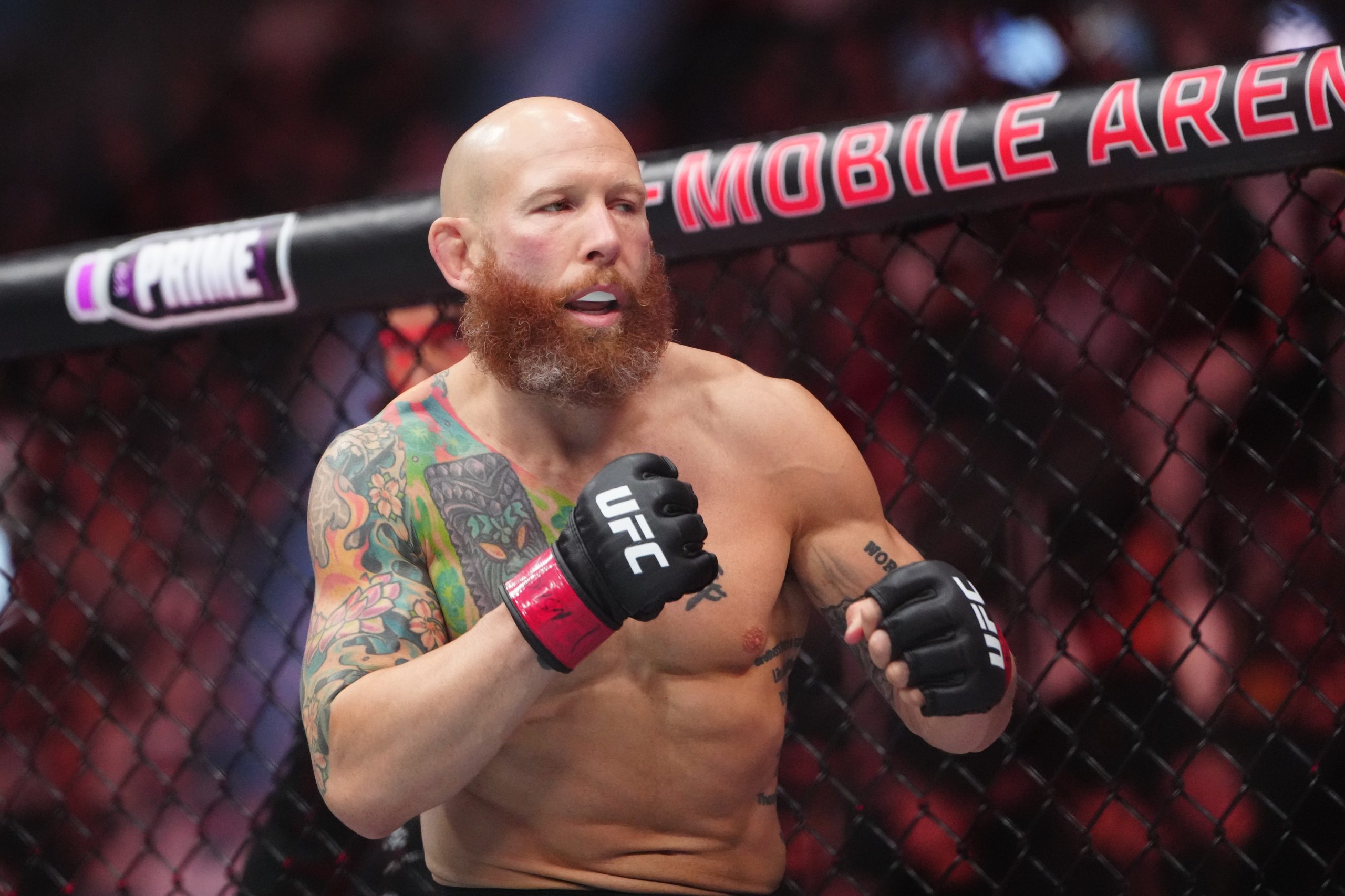 UFC格斗之夜：瓦列霍斯领衔，深度赔率分析与投注指南