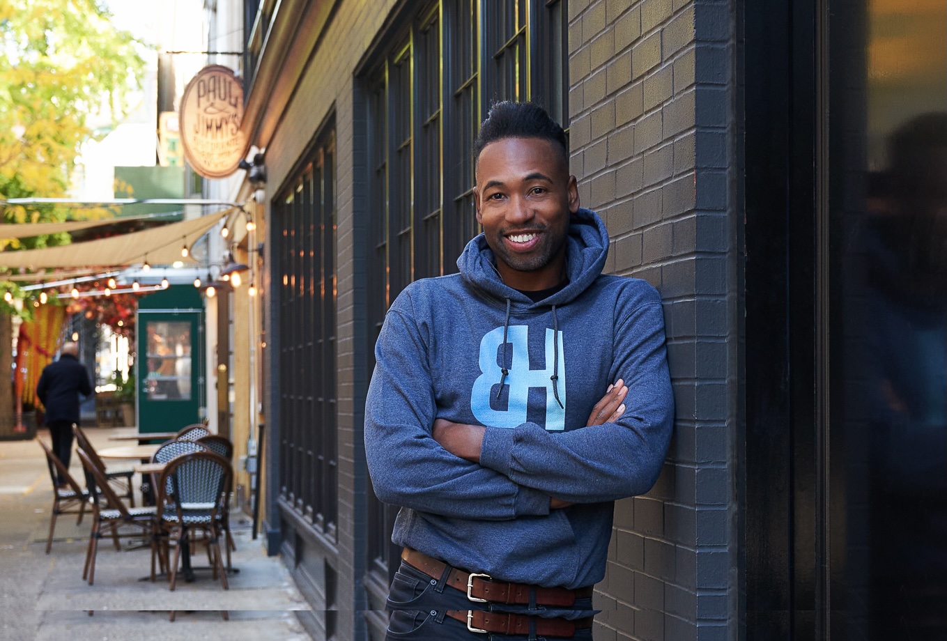 Brag House联手狗狗币基金会：颠覆大学体育NIL与电竞粉丝经济