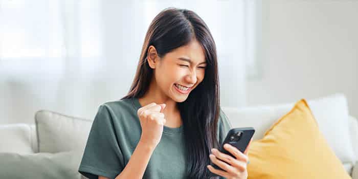 南澳女子喜中2000万澳元强力球巨奖，未注册彩票险成弃奖