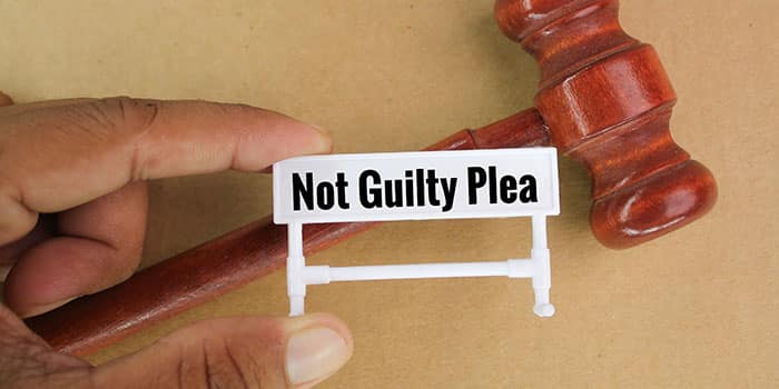 赌场枪击案嫌犯拒不认罪,精神状况成庭审焦点 赌场枪击案嫌犯拒不认罪,精神状况成庭审焦点