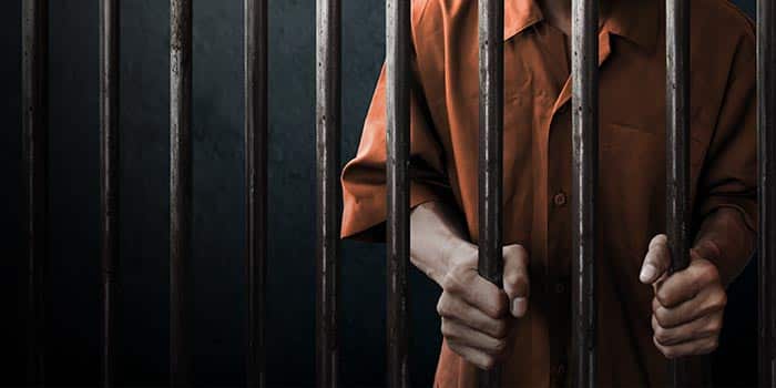 佛州男子盗窃彩票妄想领奖，面临30年重刑