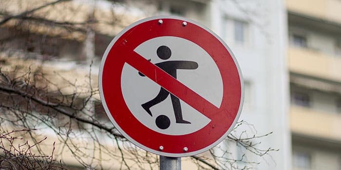 澳洲网红鼓吹“不交房租去赌博”？Meta平台监管失职引众怒