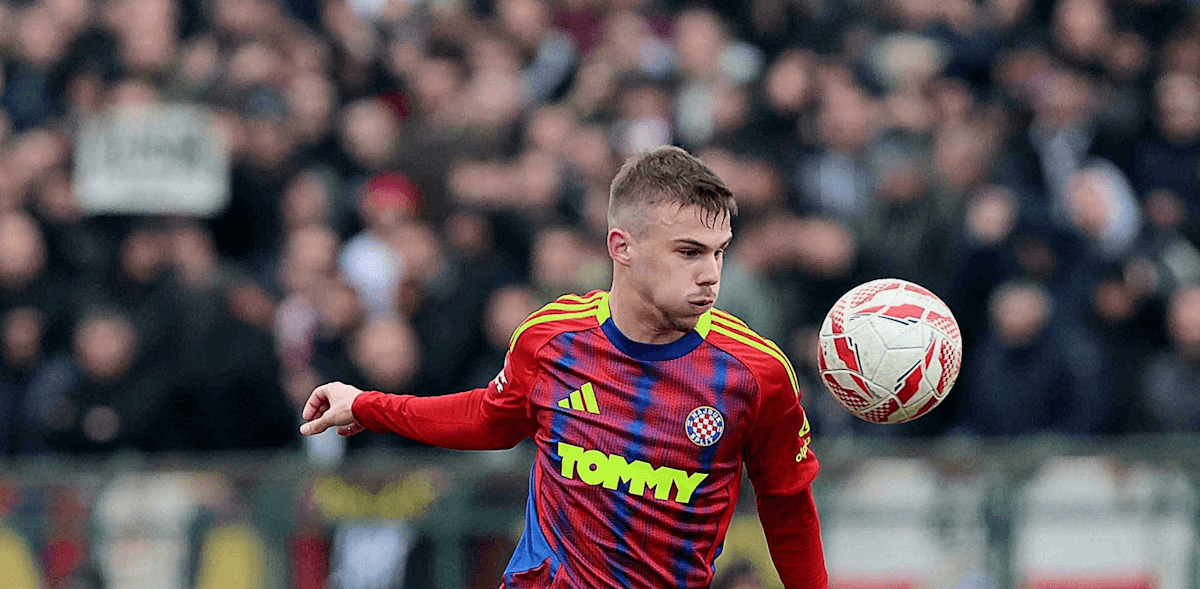 克甲焦点：海杜克斯普利特迎战斯拉文贝鲁波，争冠与欧战的十字路口