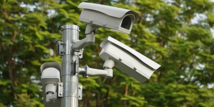 主播Xposed豪赌交通灯狂赚36万：实时监控博彩新风口？