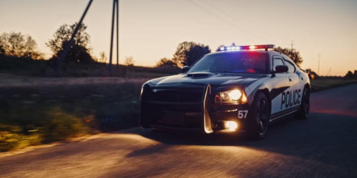 康州博彩诈骗案升级：DraftKings平台19万美元损失，20人被捕，两主谋在逃