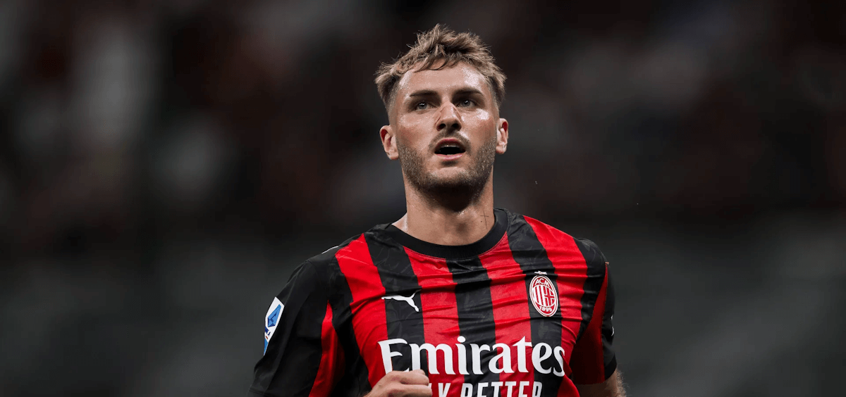 利兹联瞄准米兰锋霸吉梅内斯：是救星还是赌博？