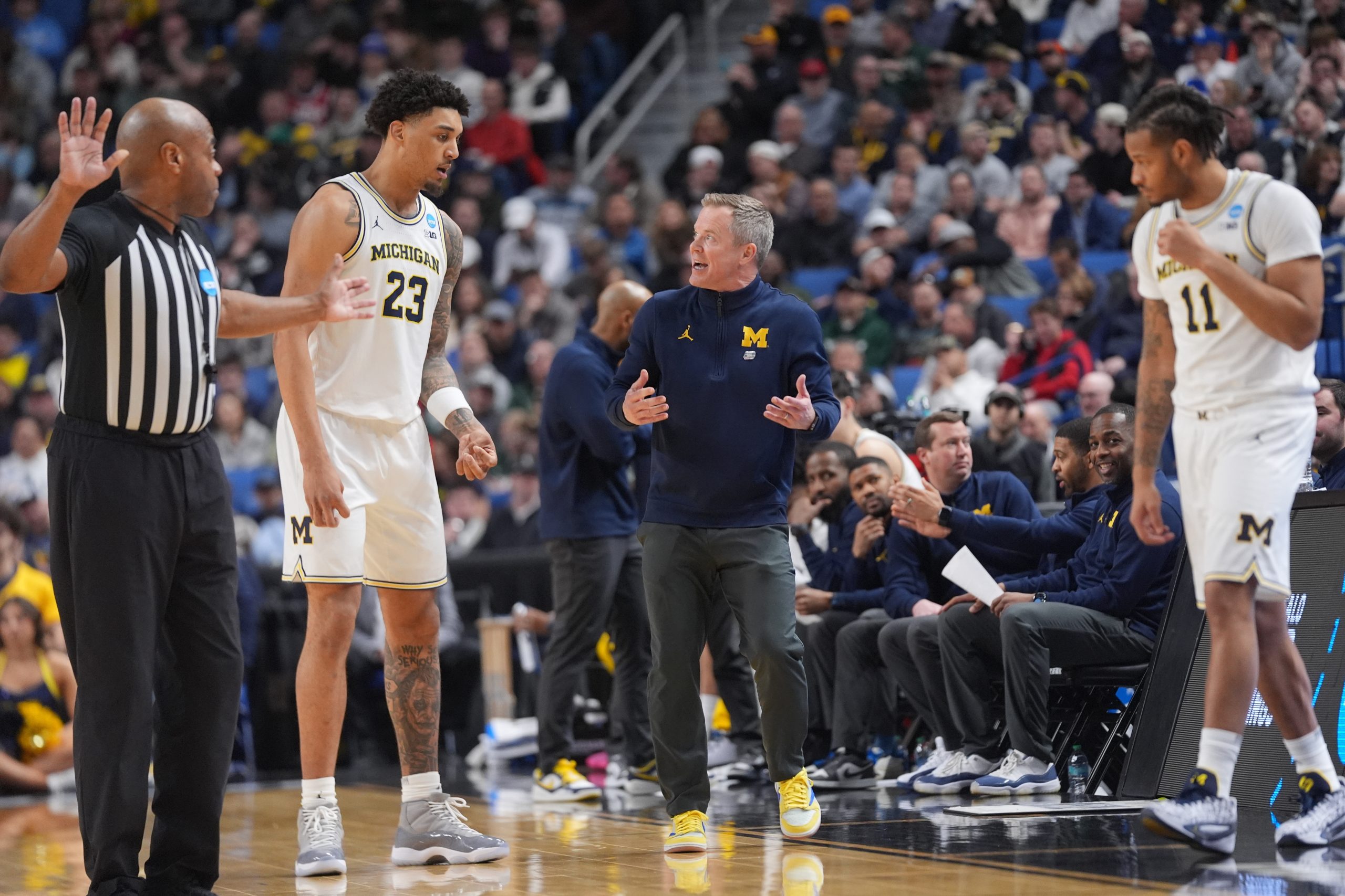 NCAA甜蜜十六强：密歇根VS阿拉巴马，攻防大战深度分析