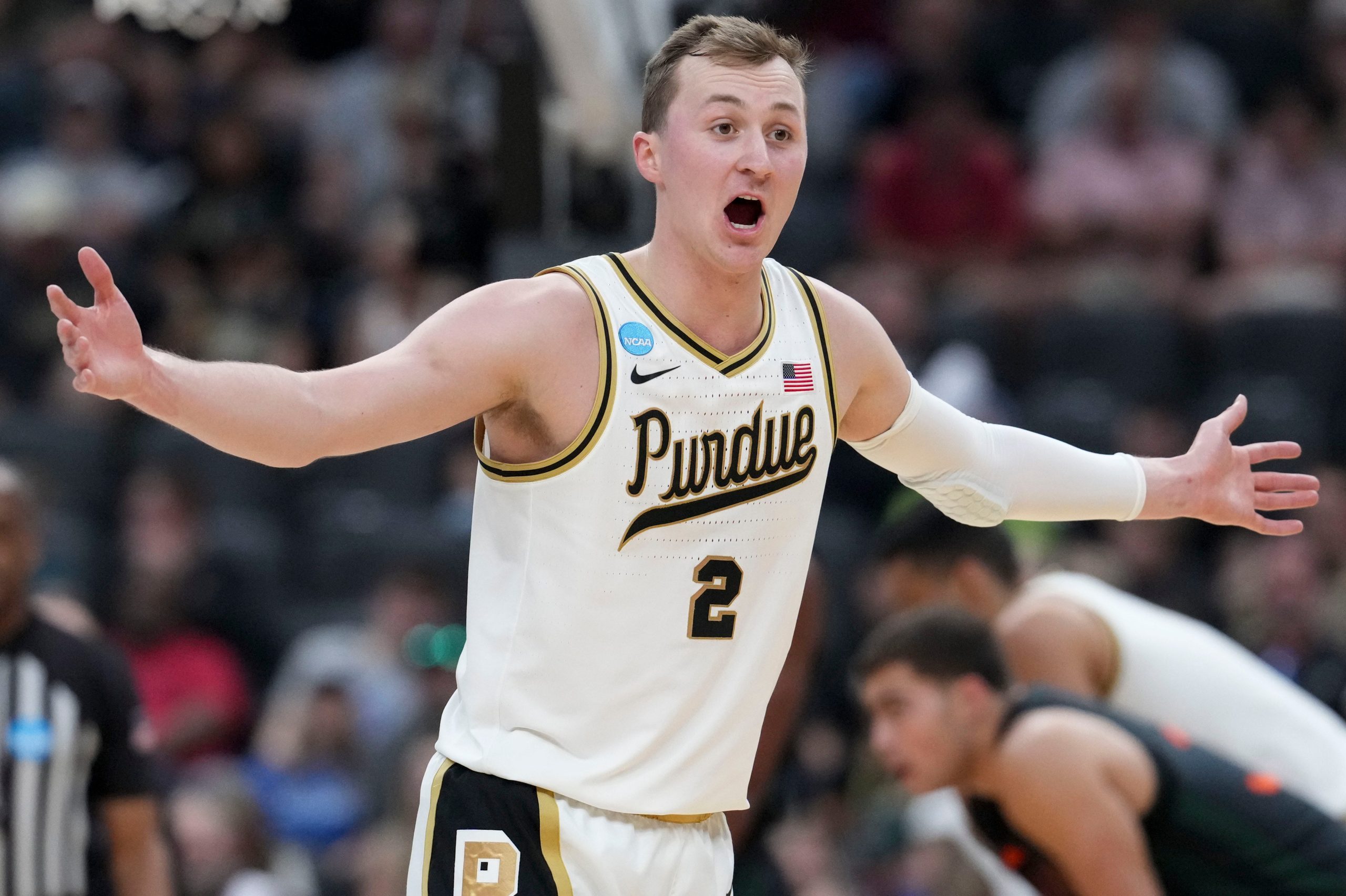 NCAA甜蜜十六强：普渡大学 vs 德克萨斯大学，大资金流向揭秘