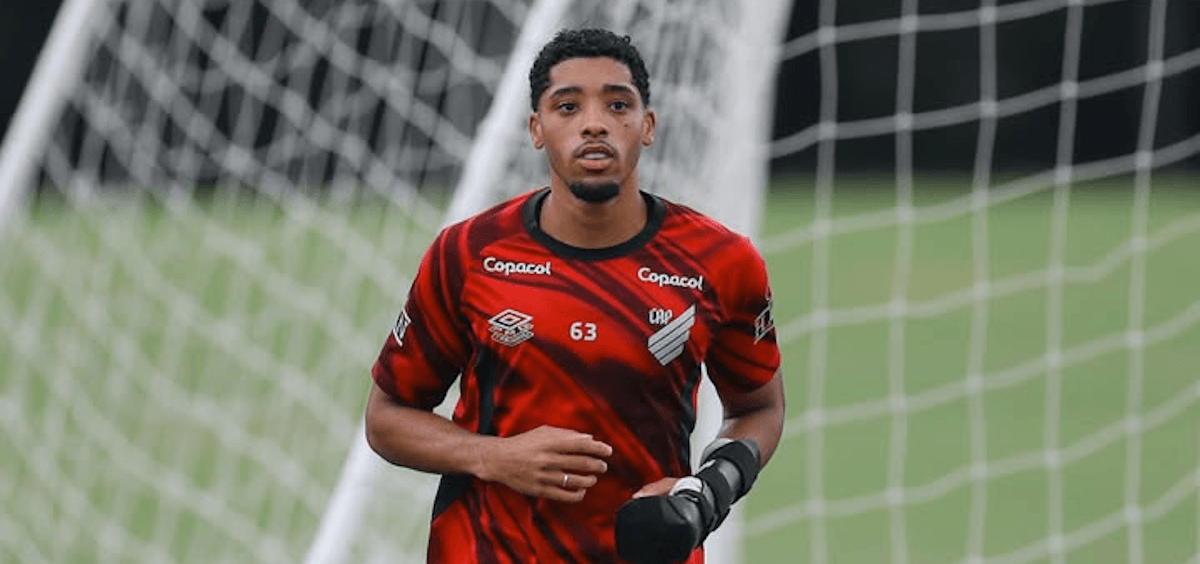 巴伊亚vs巴拉纳竞技：巴甲强强对话，谁能巩固榜首地位？