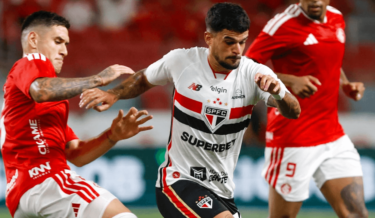 圣保罗vs克鲁塞罗：莫伦比中场绞杀，谁能掌控全局？