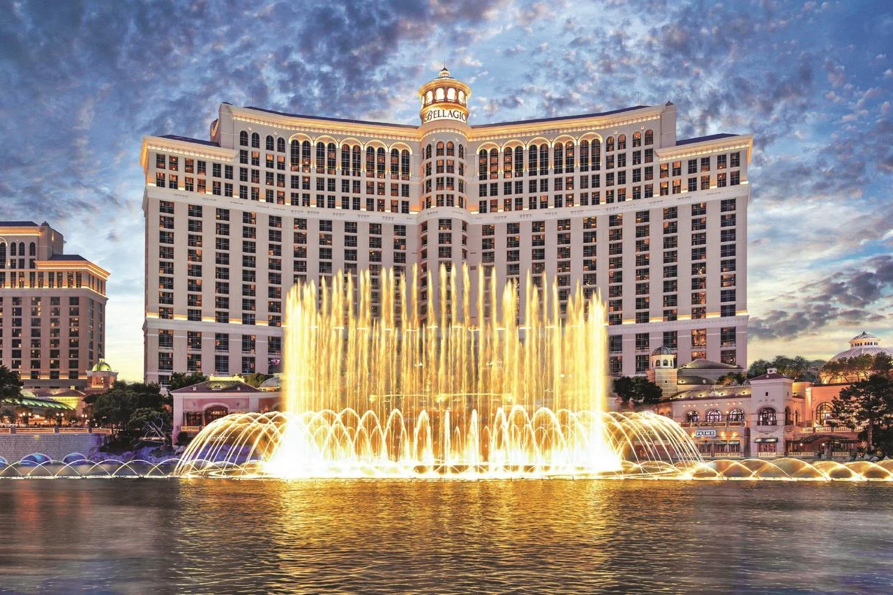 People Inc.收购MGM Resorts：债务融资引爆米高梅中国债券风险