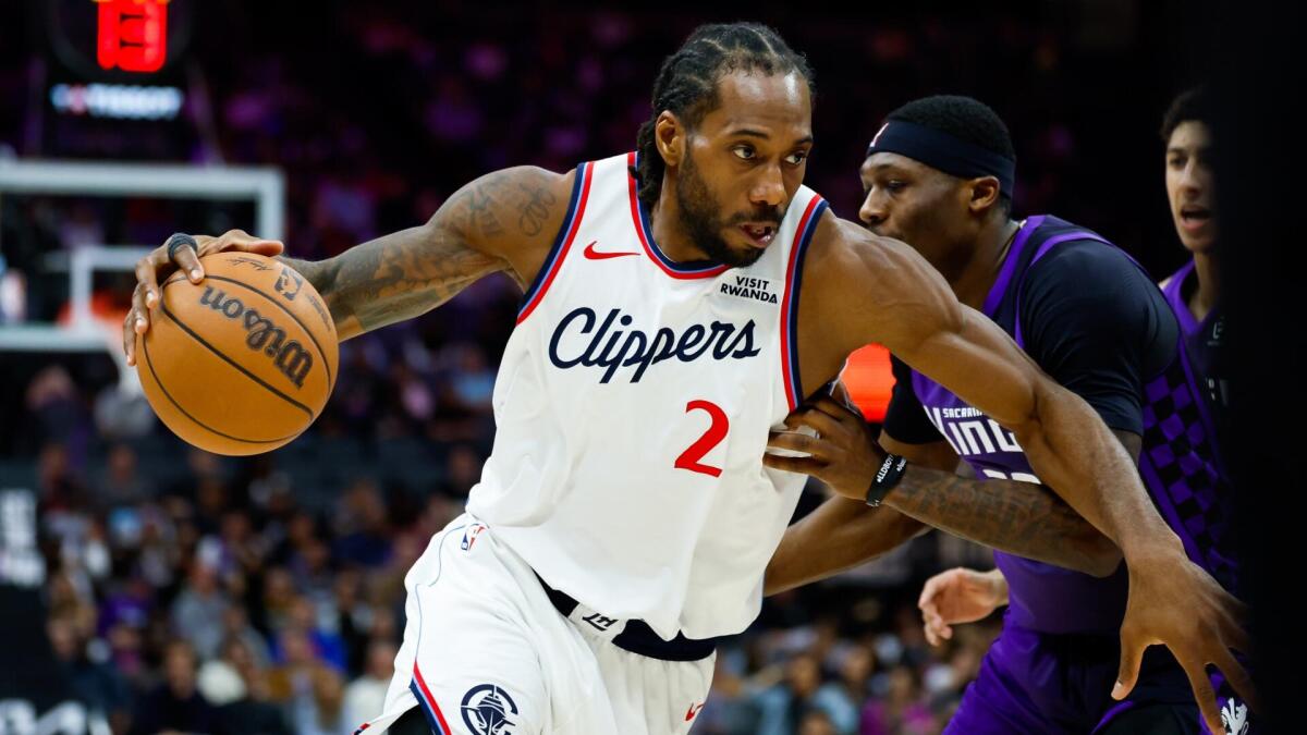 NBA焦点战：快船客场挑战勇士，西部内战谁能抢占先机？