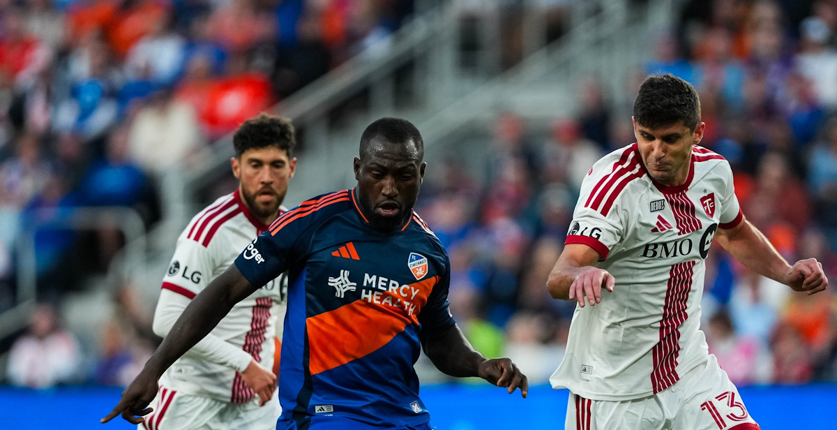 辛辛那提FC vs 泰格雷斯：中北美冠军杯次回合激战前瞻