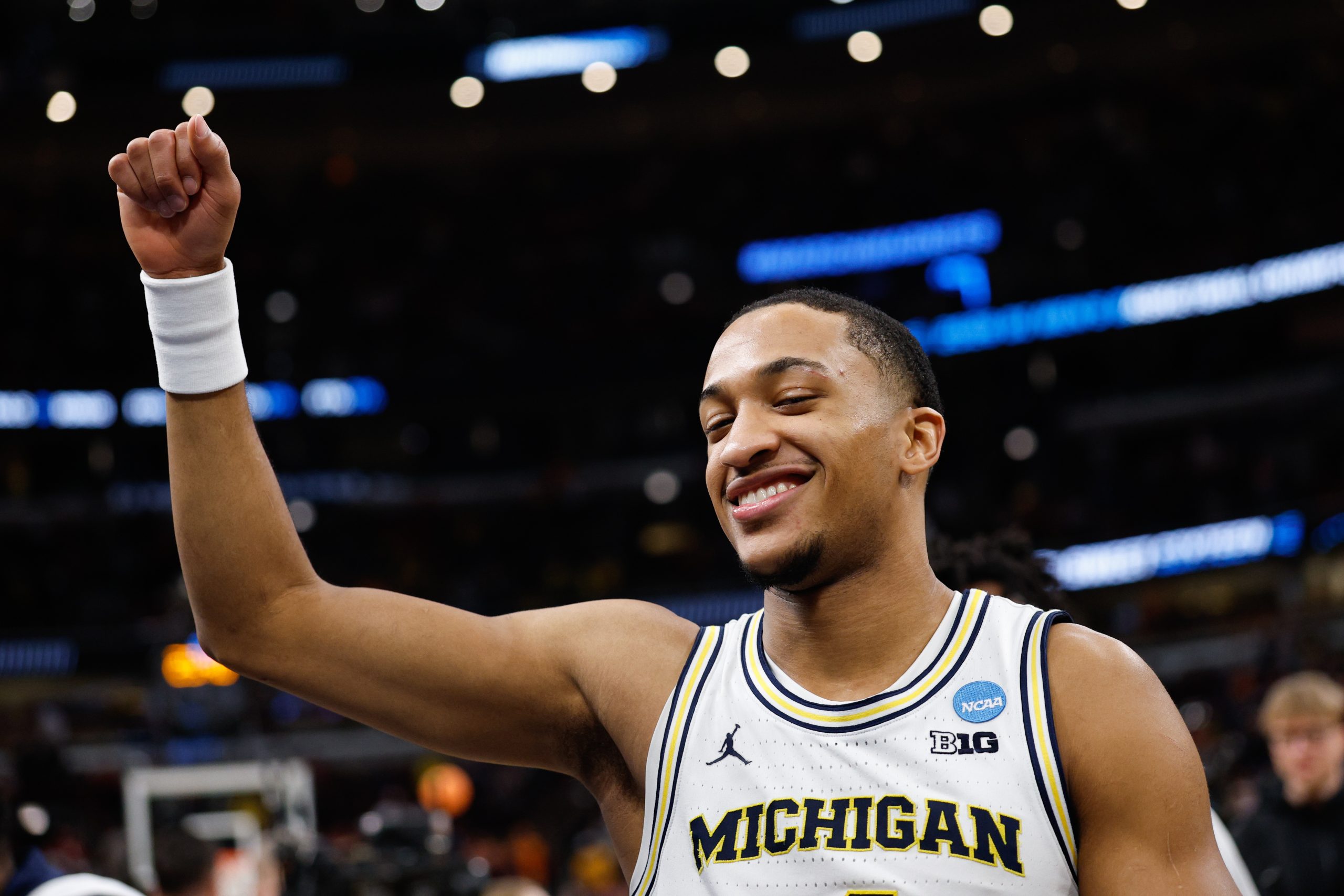 NCAA精英八强：密歇根 vs 田纳西，狼獾队晋级四强赔率分析