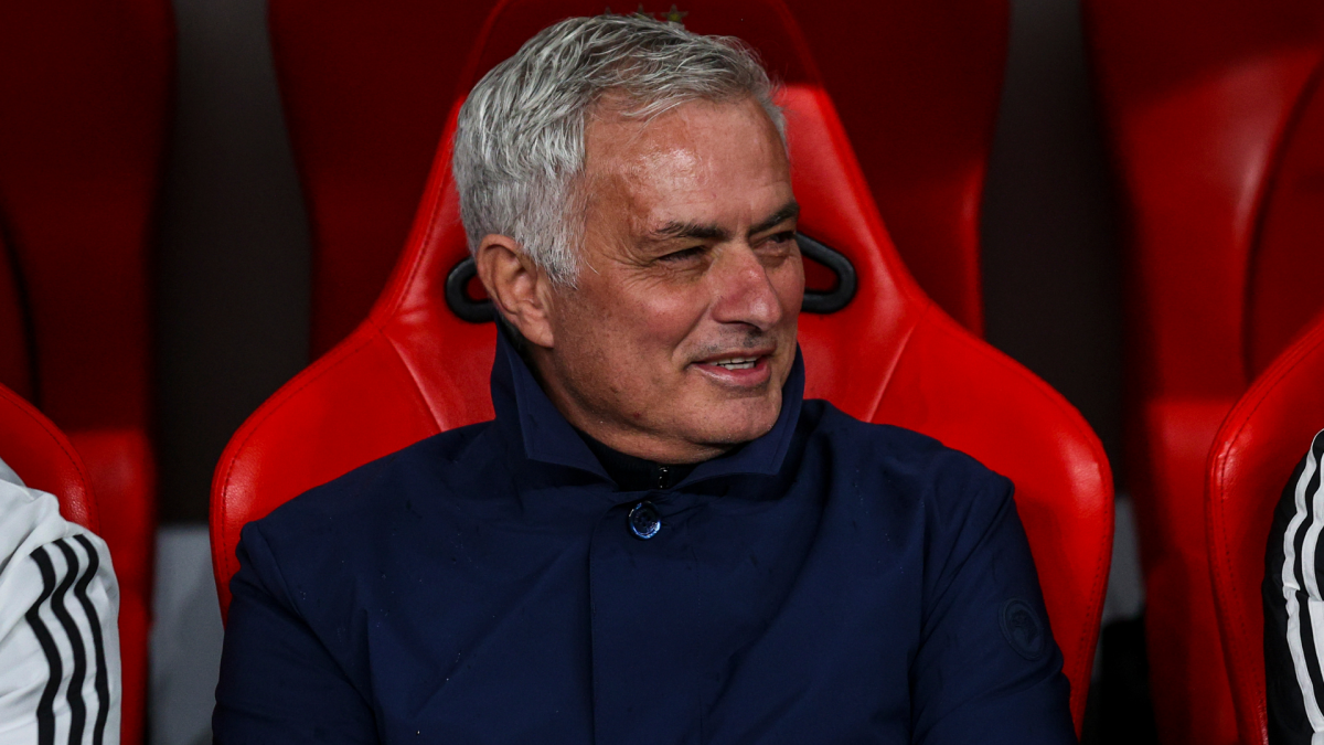 欧冠附加赛前瞻:穆帅战旧主,巴黎寻复苏,纽卡远征险途 欧冠附加赛前瞻:穆帅战旧主,巴黎寻复苏,纽卡远征险途