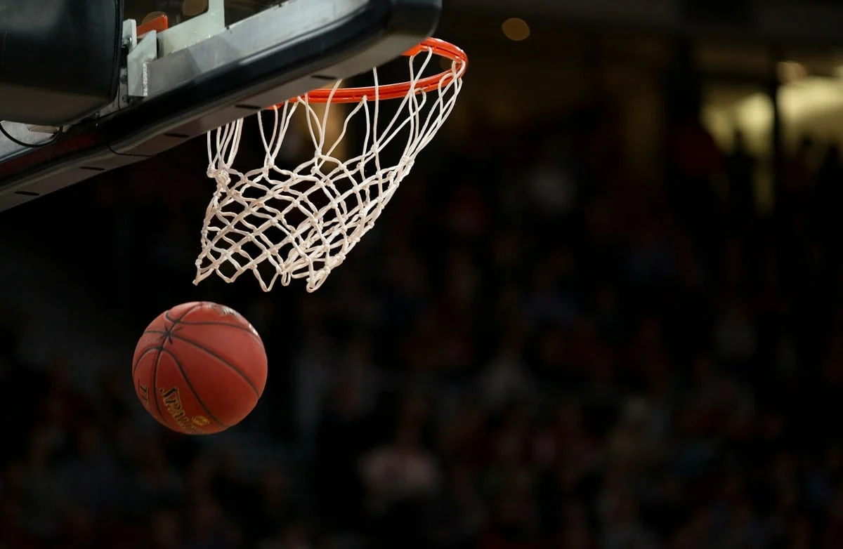 WNBA球星私下豪赌400美元引爆争议,联盟紧急删除视频 WNBA球星私下豪赌400美元引爆争议,联盟紧急删除视频