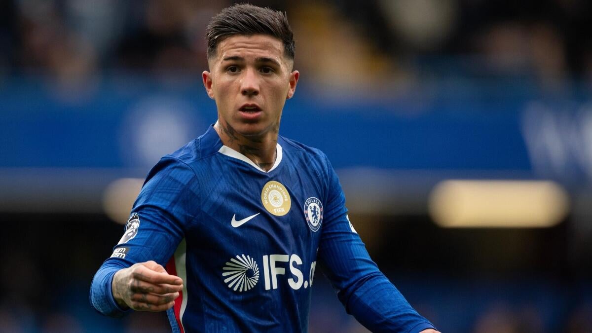 枪手蓝军巅峰对决：切尔西欧冠资格命悬一线，阿森纳能否乘胜追击？