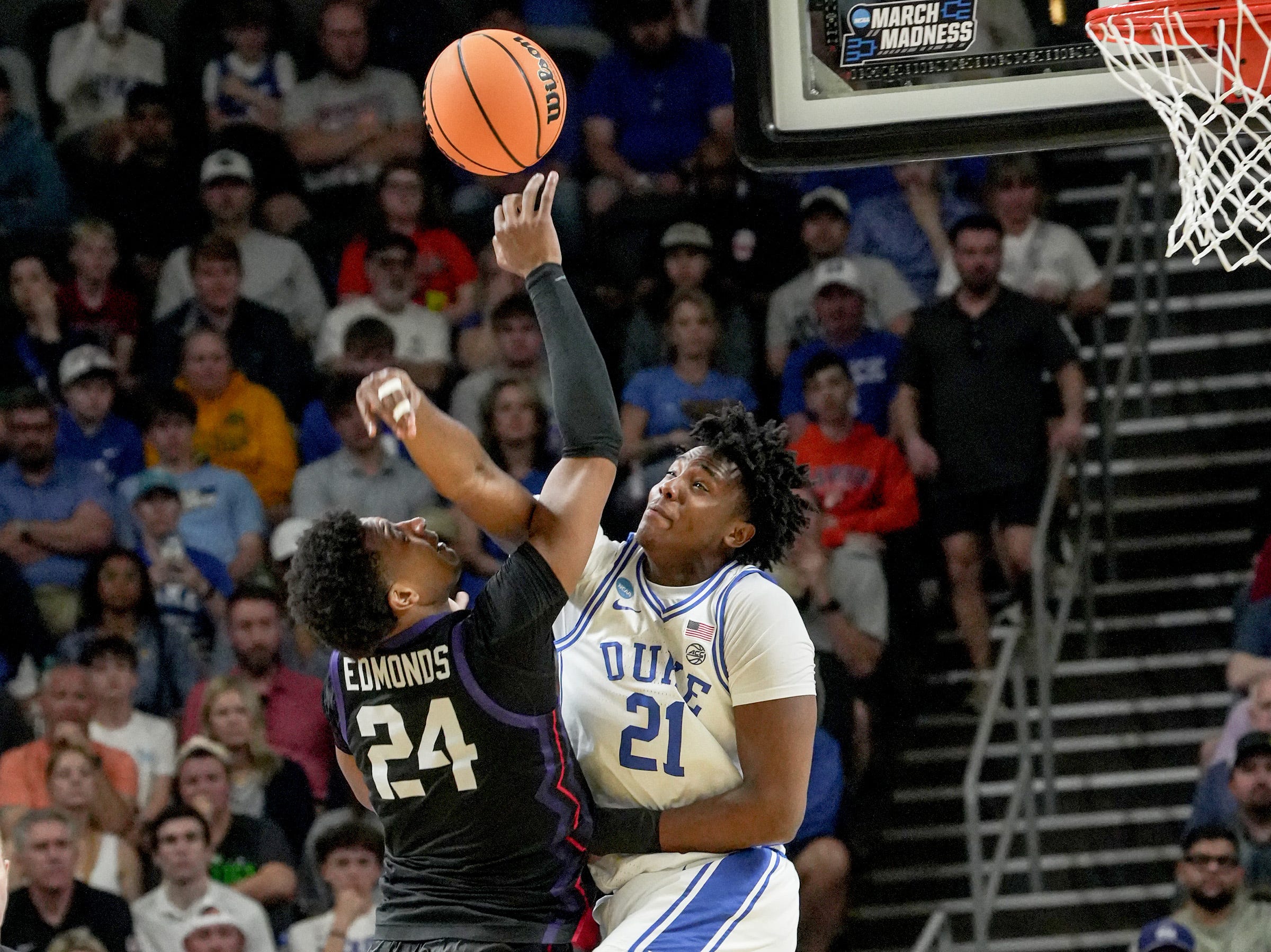 疯狂三月甜蜜16强：AI模型深度解析今日焦点战