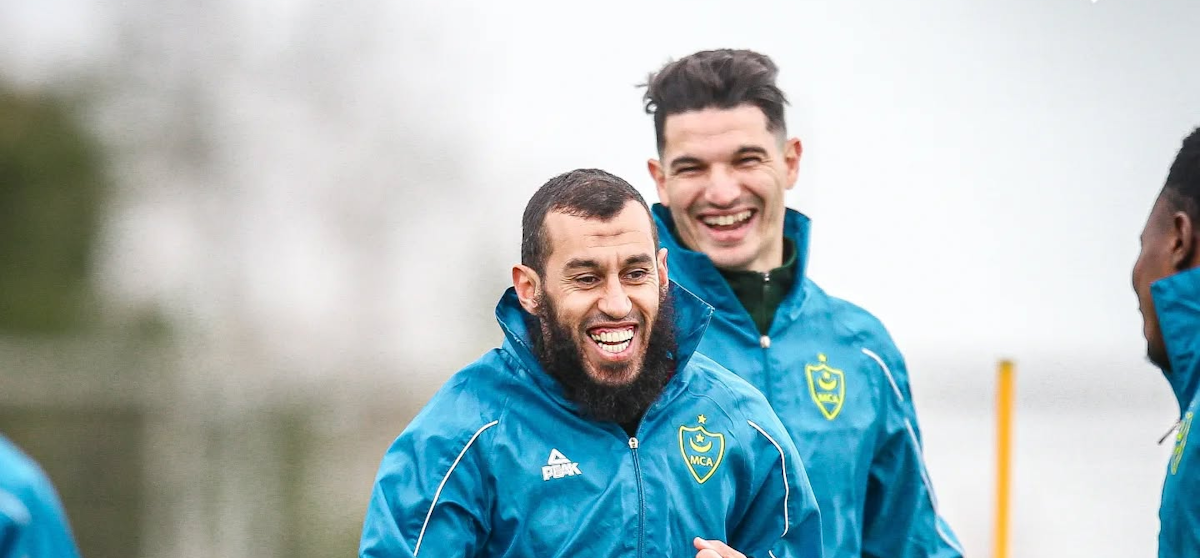 阿尔及尔德比：MC阿尔及尔主场迎战同城死敌，榜首之争悬念几何？