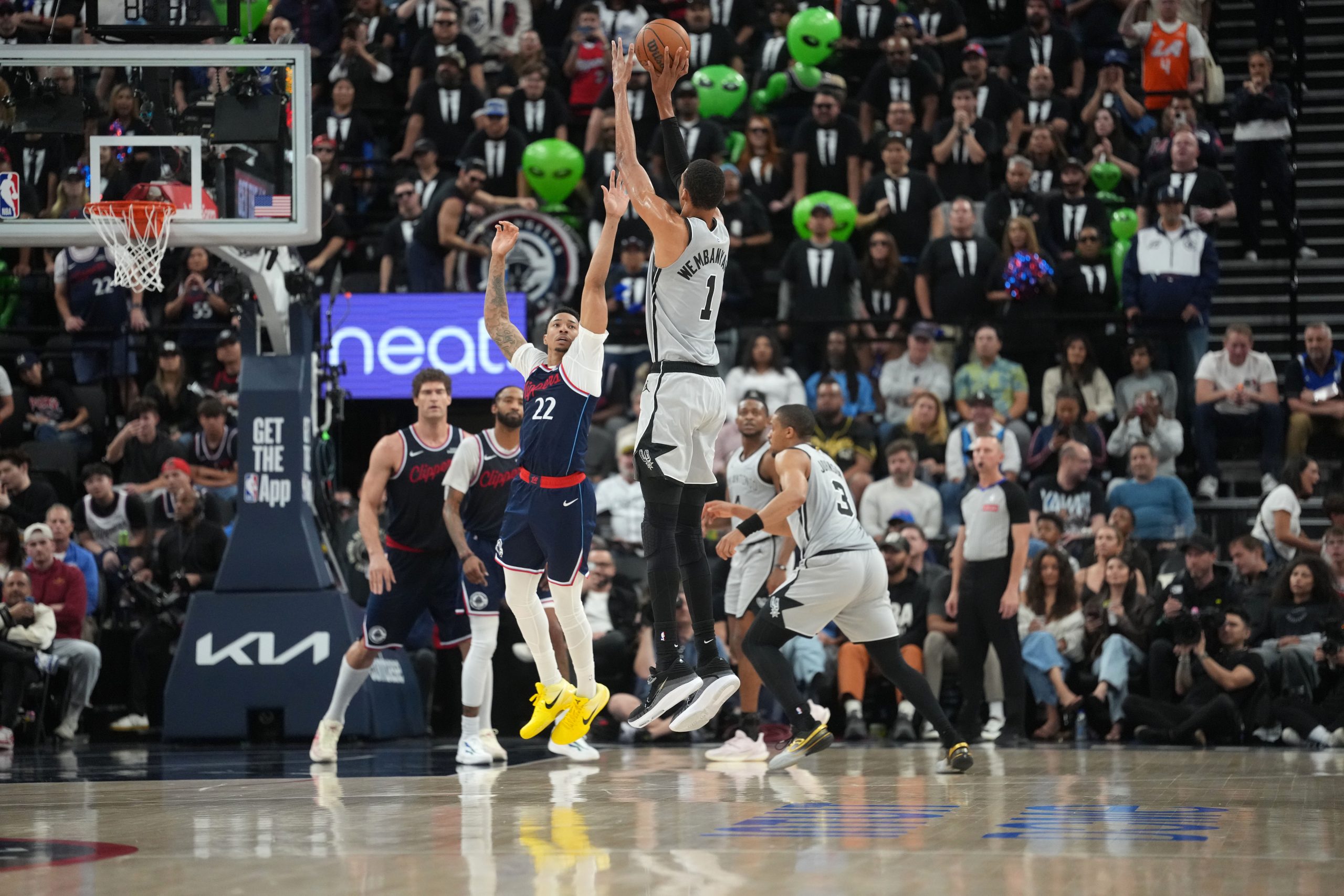 马刺VS快船：西部焦点战深度分析与投注指南