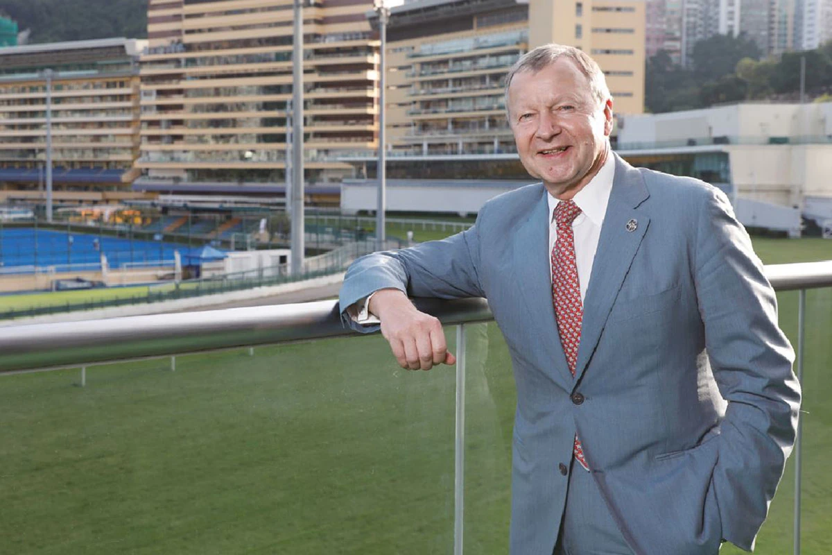 港马会CEO炮轰英国博彩审查：或将赌客推向黑市，全球赛马业面临严峻挑战