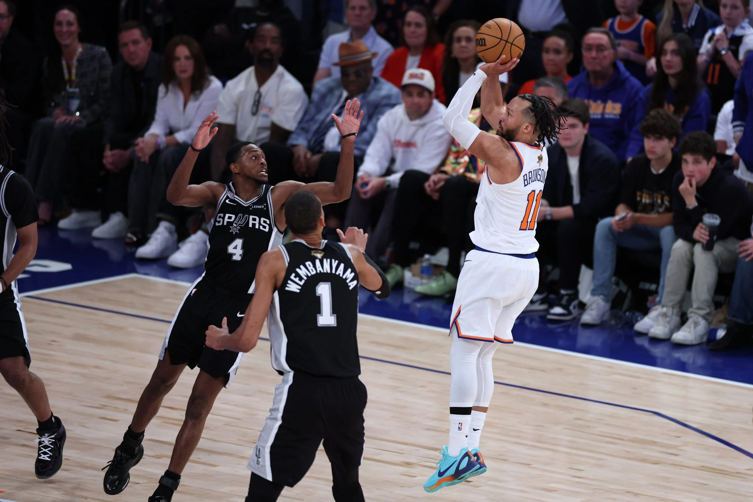 NBA总决赛G4:马刺逆袭后,尼克斯能否捍卫主场? NBA总决赛G4:马刺逆袭后,尼克斯能否捍卫主场?
