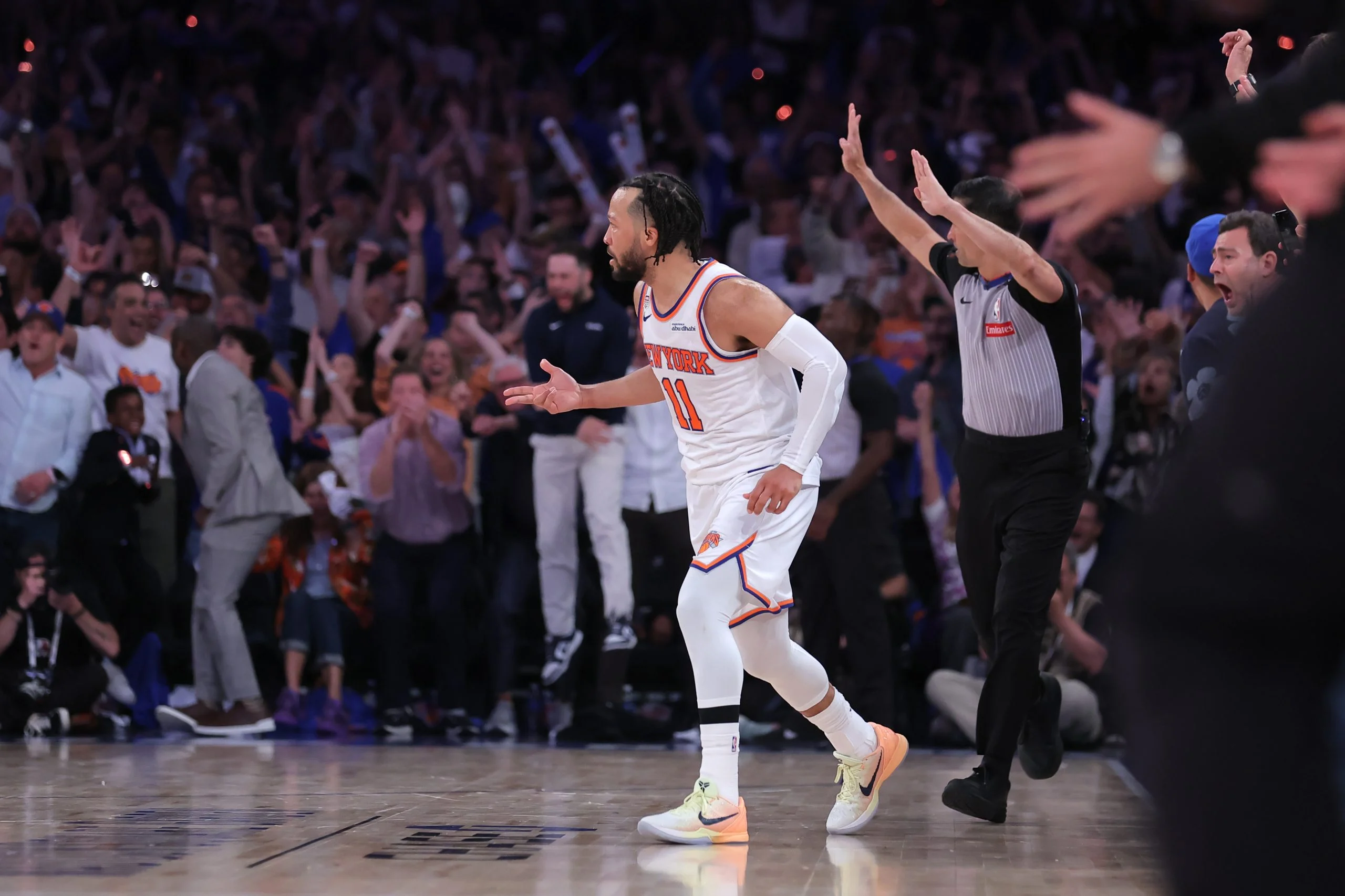 2026 NBA总决赛:尼克斯惊天逆转3-1领先,总冠军赔率巨变 2026 NBA总决赛:尼克斯惊天逆转3-1领先,总冠军赔率巨变